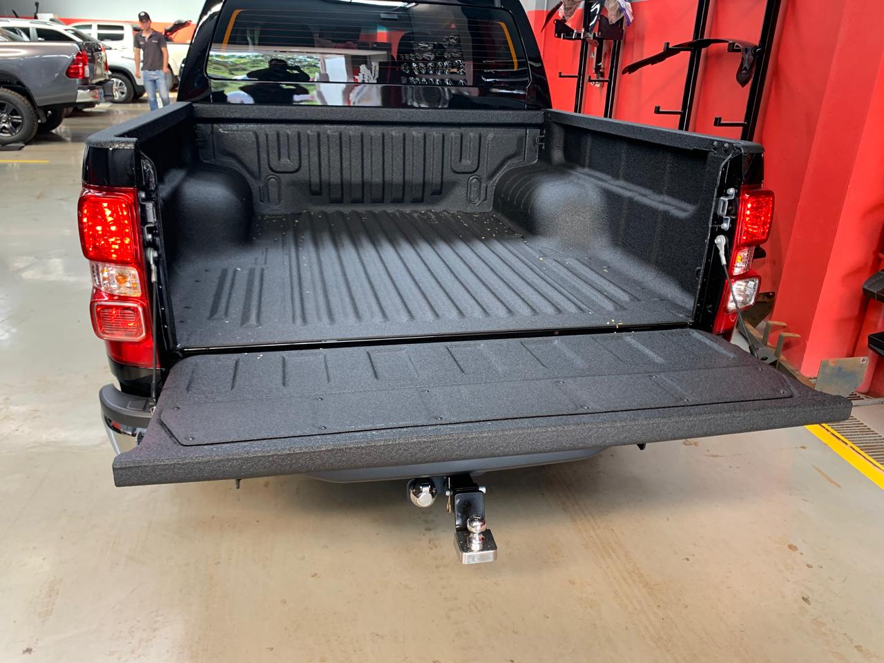 Recubrimiento Rhino Linings – S10
