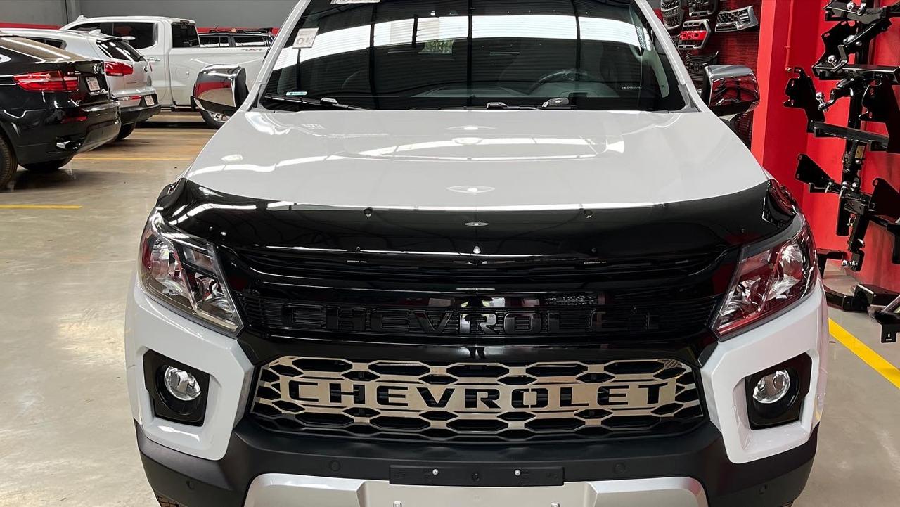 Grade fronta negra - S10